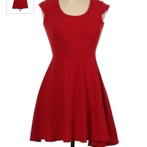 ✨Charlotte Russe Heart CutOut Red Solid Dress |Size Small✨